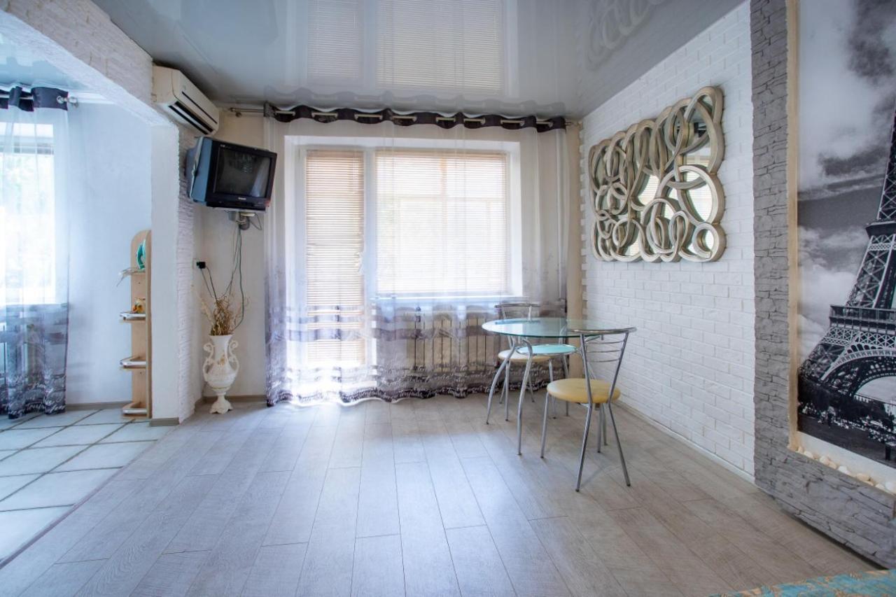 Студия На Проспекте Мира Mykolaiv Exterior foto